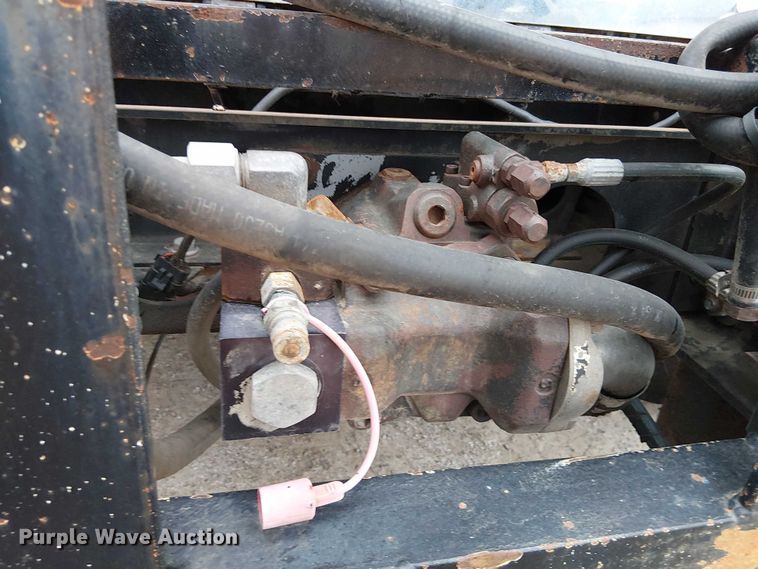 image for item DU3692 2006 International 7400 dump truck