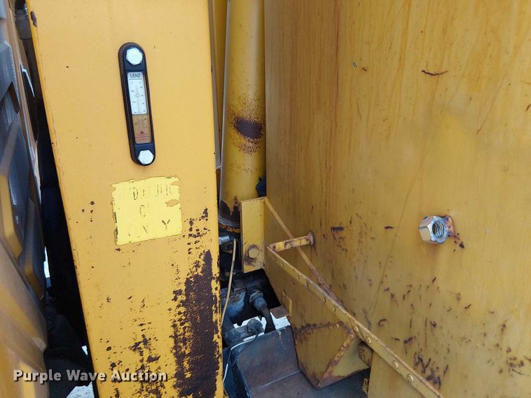 image for item DU3692 2006 International 7400 dump truck