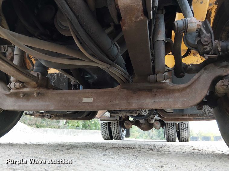 image for item DU3692 2006 International 7400 dump truck