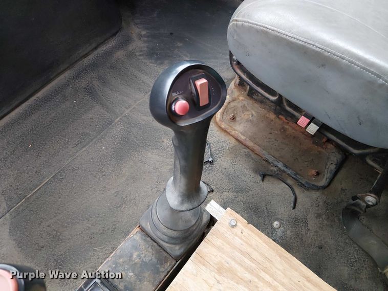 image for item DU3692 2006 International 7400 dump truck