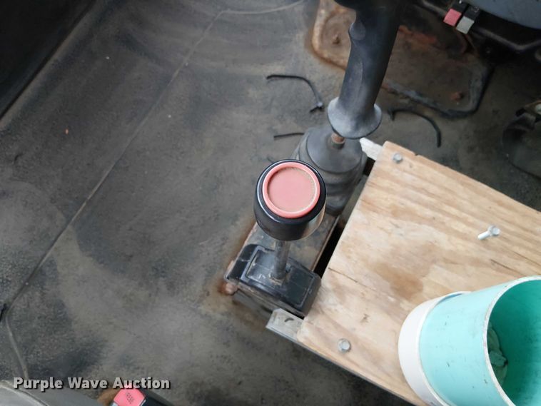 image for item DU3692 2006 International 7400 dump truck