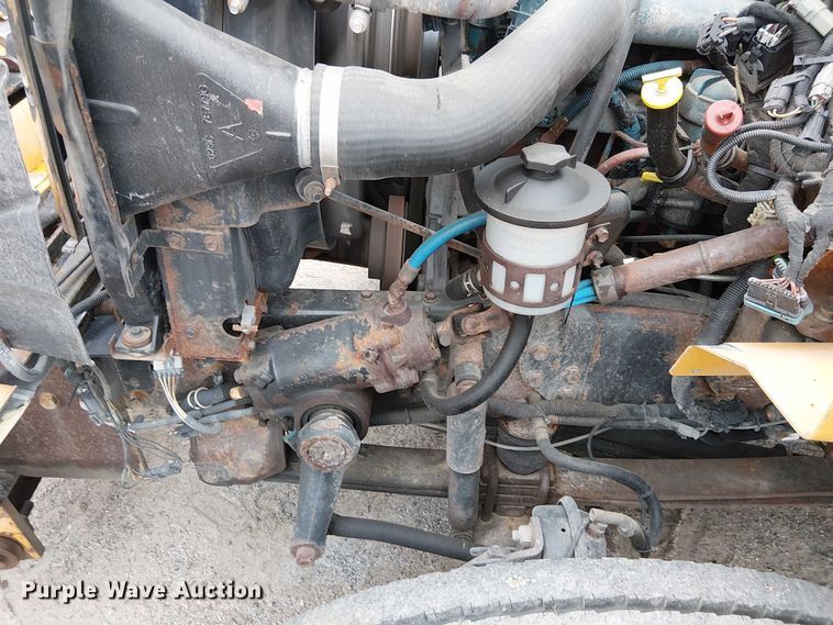 image for item DU3692 2006 International 7400 dump truck