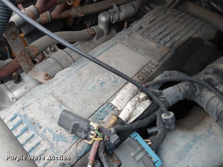 image for item DU3692 2006 International 7400 dump truck