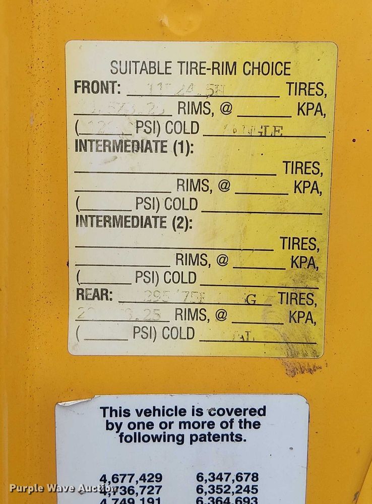 image for item DU3692 2006 International 7400 dump truck