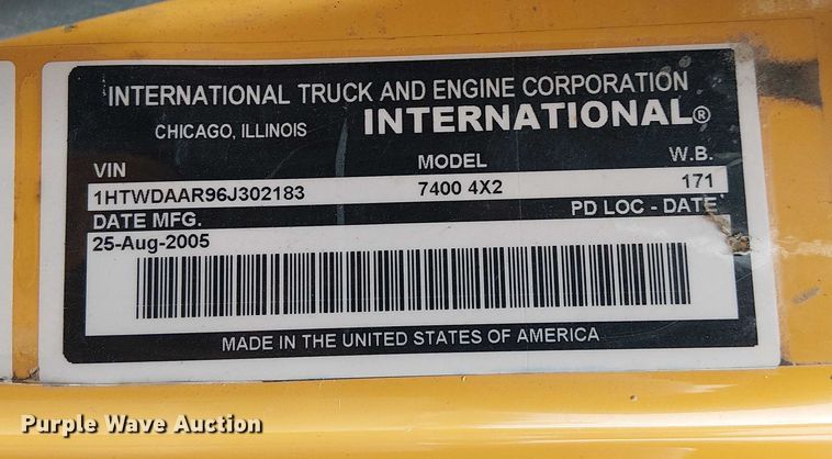 image for item DU3692 2006 International 7400 dump truck