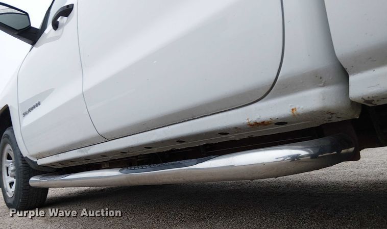 image for item DU3693 2016 Chevrolet Silverado 1500 Crew Cab pickup truck