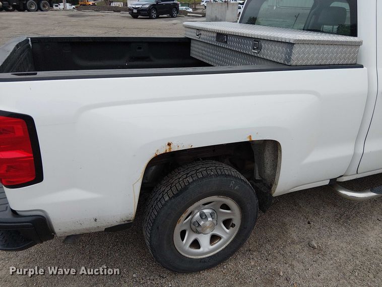 image for item DU3693 2016 Chevrolet Silverado 1500 Crew Cab pickup truck