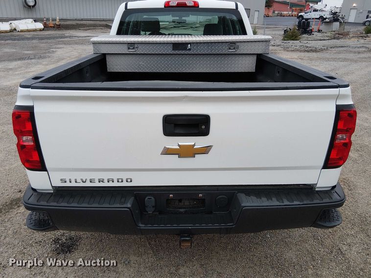 image for item DU3693 2016 Chevrolet Silverado 1500 Crew Cab pickup truck