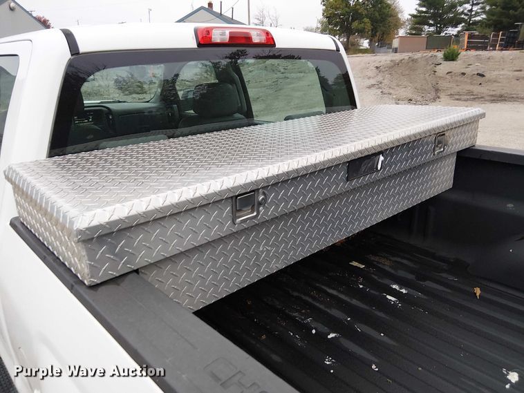 image for item DU3693 2016 Chevrolet Silverado 1500 Crew Cab pickup truck