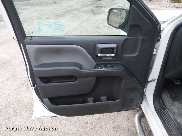 image for item DU3693 2016 Chevrolet Silverado 1500 Crew Cab pickup truck