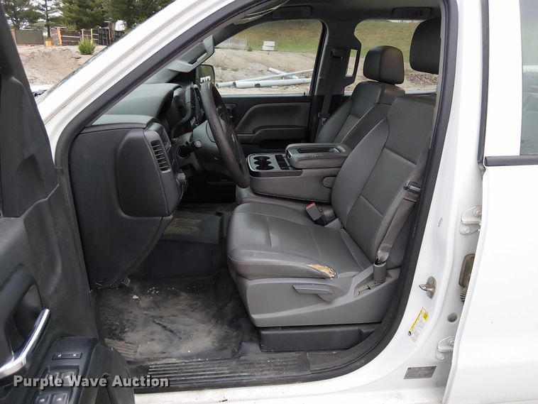 image for item DU3693 2016 Chevrolet Silverado 1500 Crew Cab pickup truck