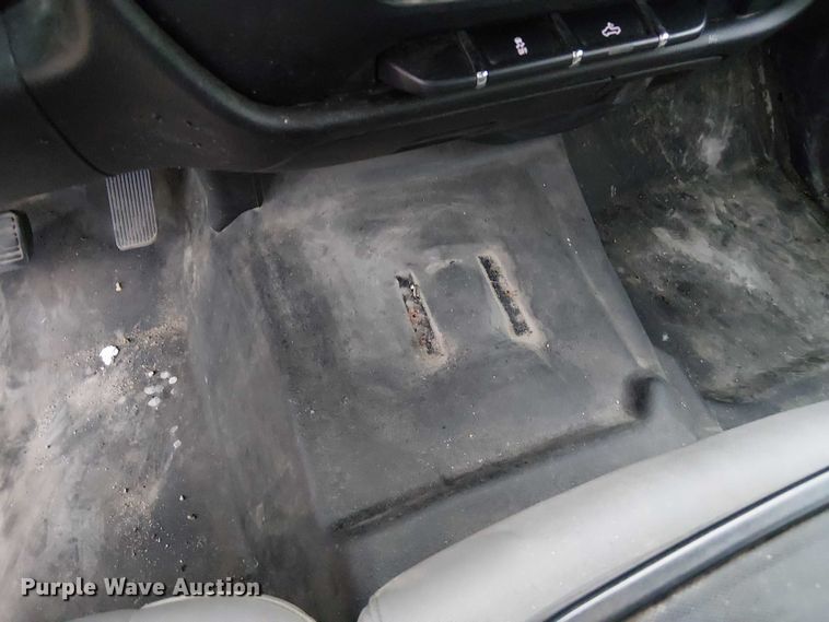 image for item DU3693 2016 Chevrolet Silverado 1500 Crew Cab pickup truck