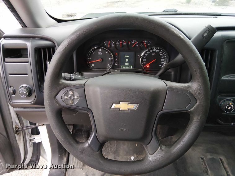 image for item DU3693 2016 Chevrolet Silverado 1500 Crew Cab pickup truck