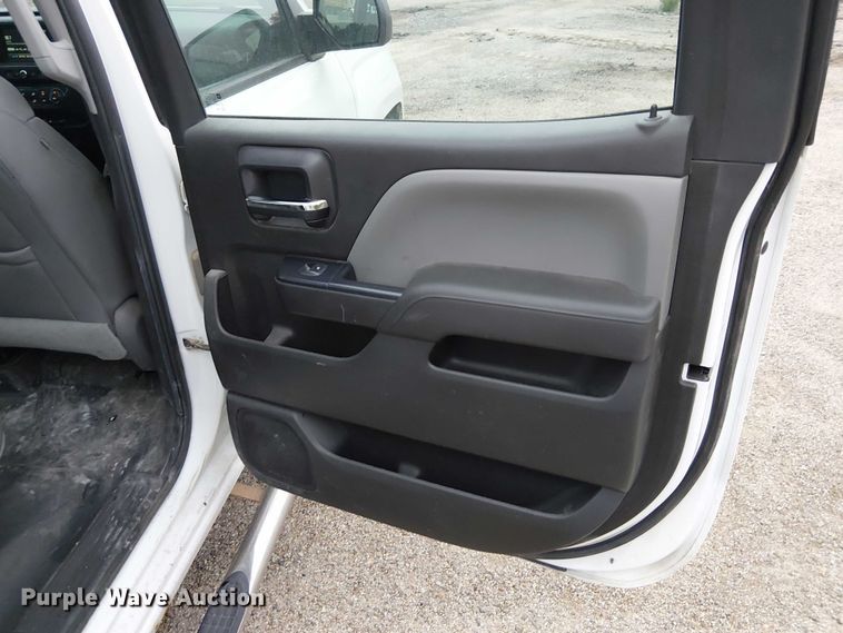 image for item DU3693 2016 Chevrolet Silverado 1500 Crew Cab pickup truck