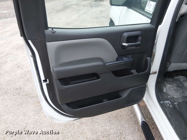 image for item DU3693 2016 Chevrolet Silverado 1500 Crew Cab pickup truck