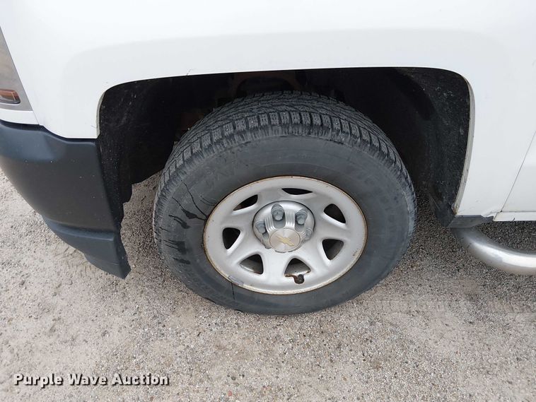 image for item DU3693 2016 Chevrolet Silverado 1500 Crew Cab pickup truck