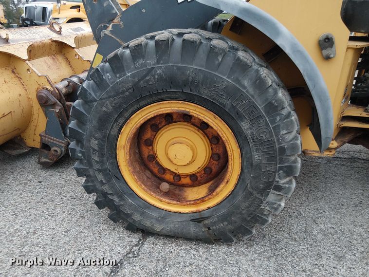 image for item DU3694 2011 John Deere 444K wheel loader