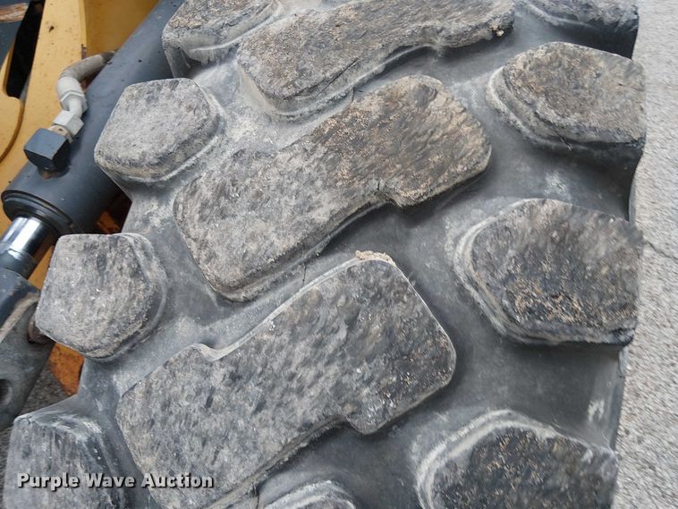 image for item DU3694 2011 John Deere 444K wheel loader