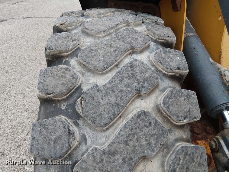 image for item DU3694 2011 John Deere 444K wheel loader