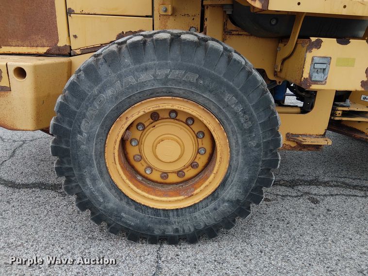 image for item DU3694 2011 John Deere 444K wheel loader