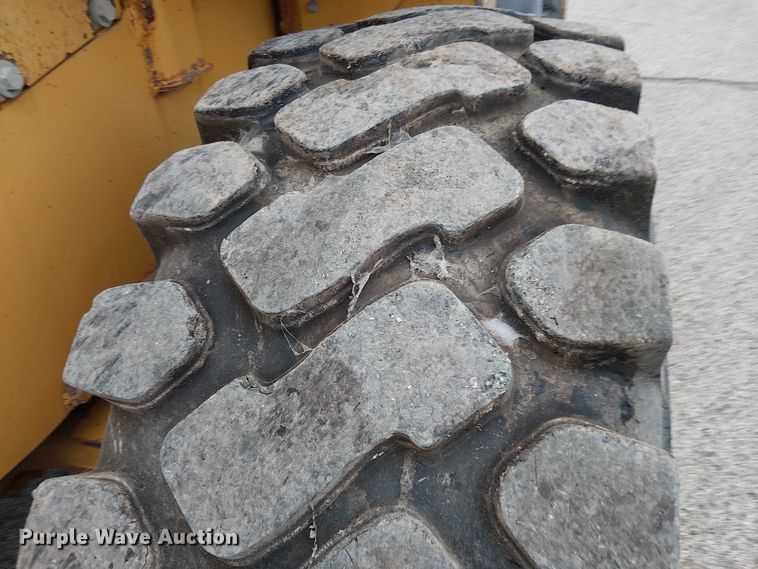 image for item DU3694 2011 John Deere 444K wheel loader