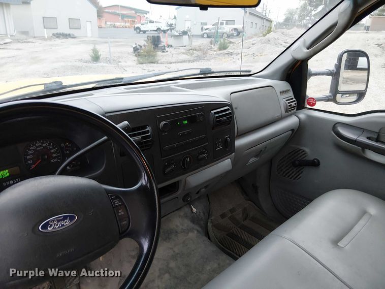 image for item DU3695 2007 Ford F450 Super Duty utility / service truck