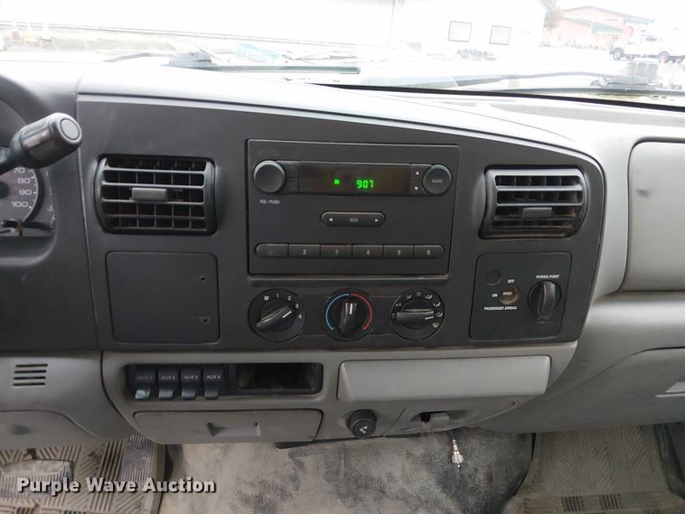 image for item DU3695 2007 Ford F450 Super Duty utility / service truck