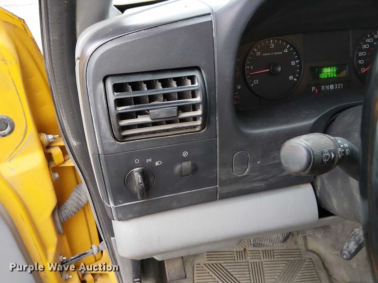 image for item DU3695 2007 Ford F450 Super Duty utility / service truck