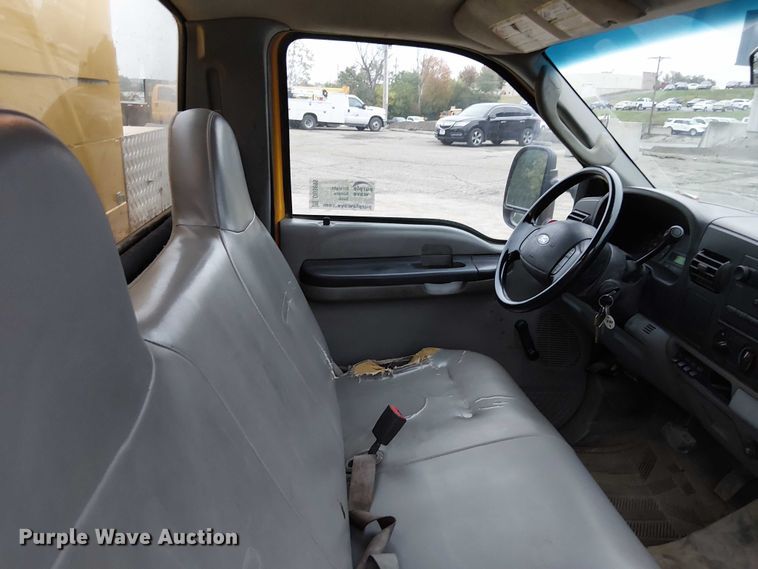 image for item DU3695 2007 Ford F450 Super Duty utility / service truck