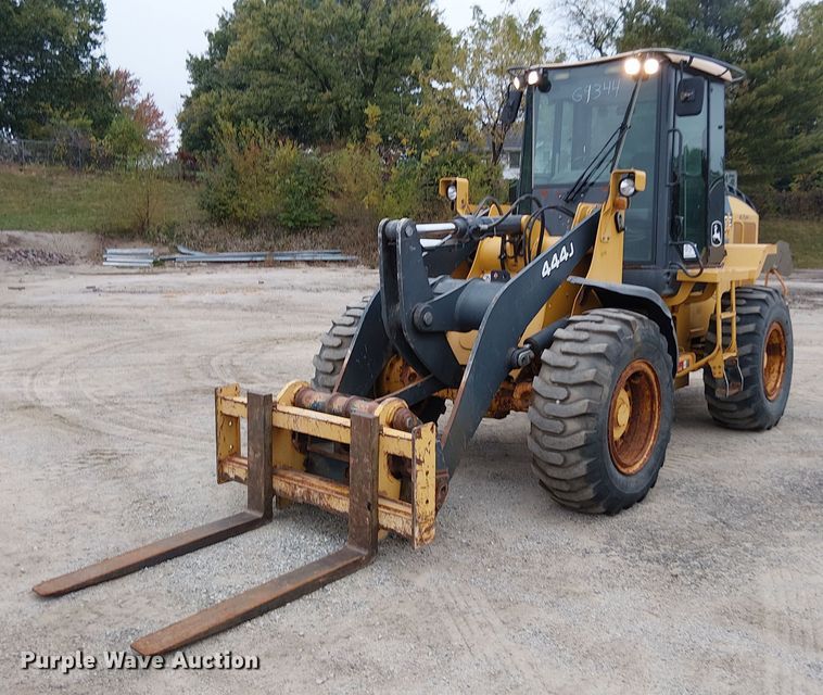 2007 John Deere 444J