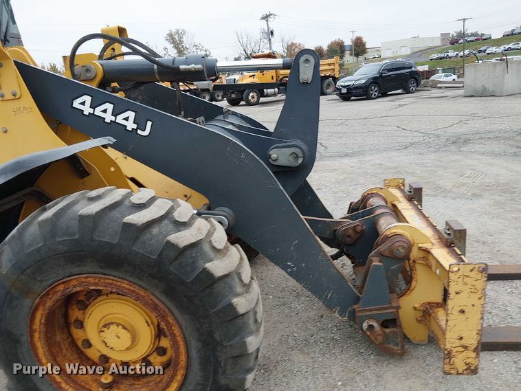 image for item DU3696 2007 John Deere 444J wheel loader