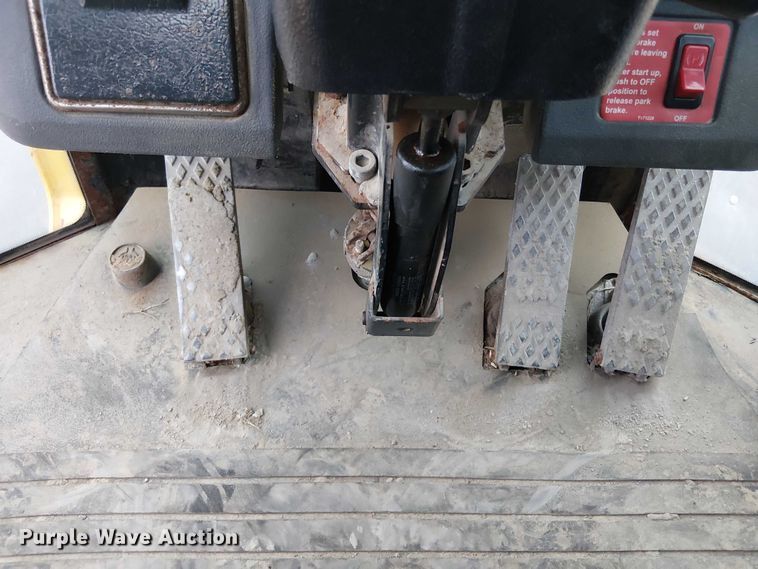 image for item DU3696 2007 John Deere 444J wheel loader