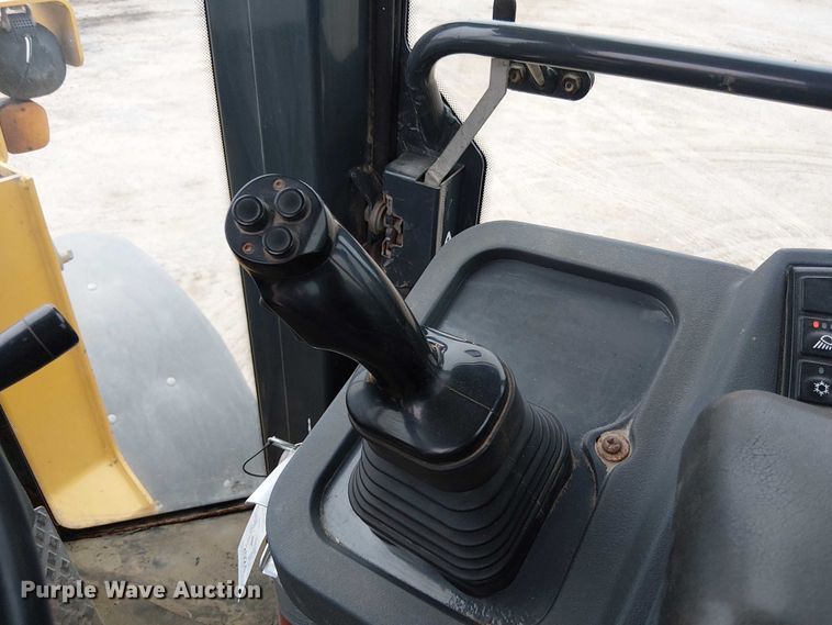 image for item DU3696 2007 John Deere 444J wheel loader