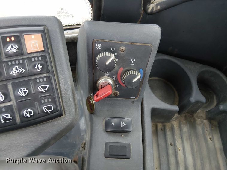 image for item DU3696 2007 John Deere 444J wheel loader