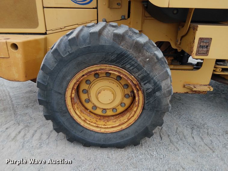 image for item DU3696 2007 John Deere 444J wheel loader