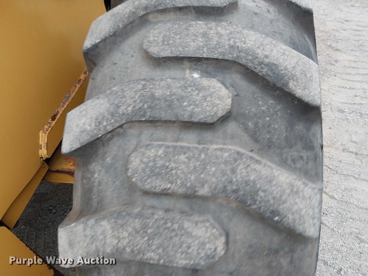 image for item DU3696 2007 John Deere 444J wheel loader