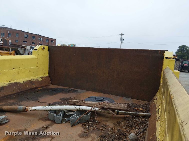 image for item DU3697 2006 International 7400 dump truck