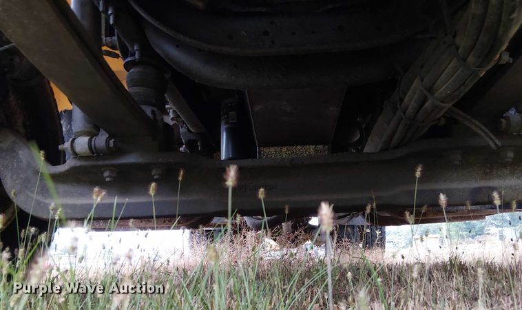 image for item DU3697 2006 International 7400 dump truck