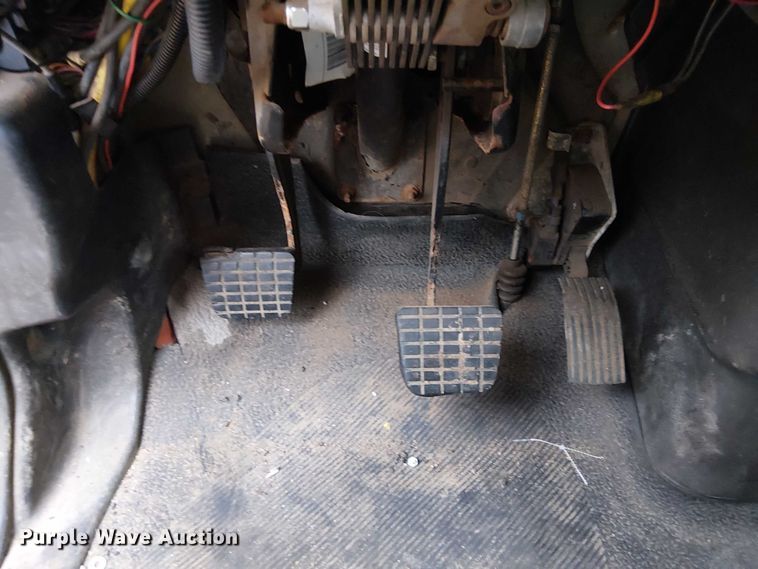 image for item DU3697 2006 International 7400 dump truck