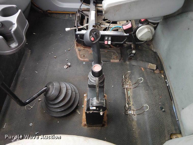 image for item DU3697 2006 International 7400 dump truck