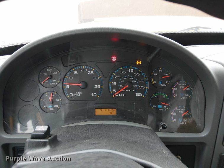 image for item DU3697 2006 International 7400 dump truck