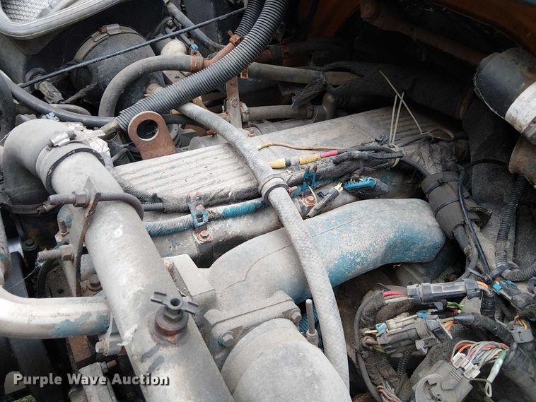 image for item DU3697 2006 International 7400 dump truck