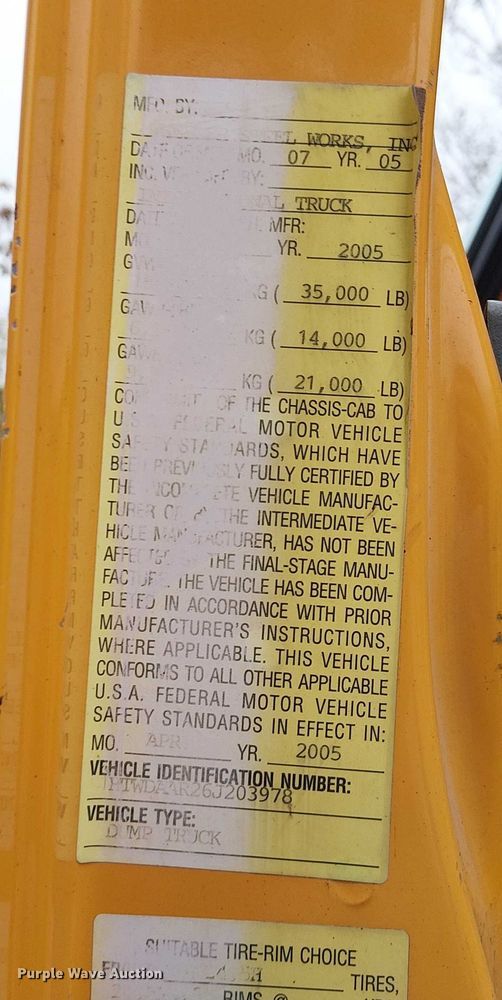 image for item DU3697 2006 International 7400 dump truck