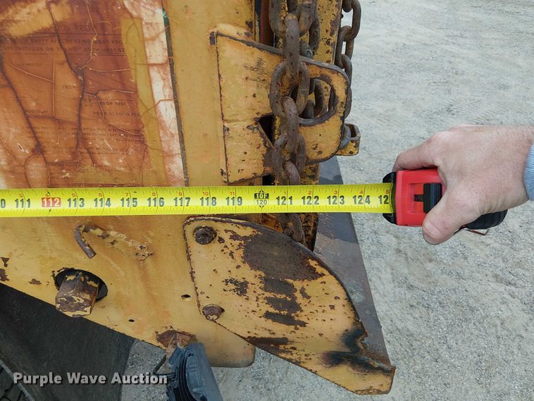 image for item DU3698 2002 International 7400 dump truck