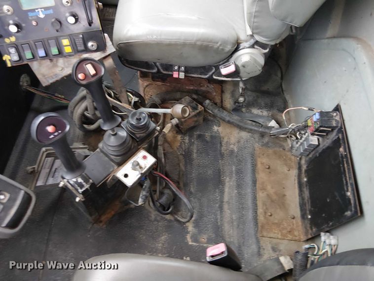 image for item DU3698 2002 International 7400 dump truck