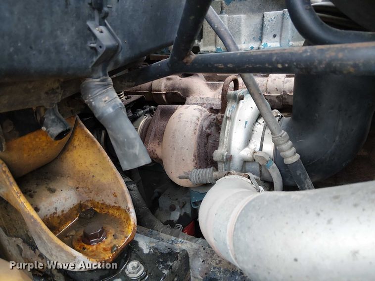 image for item DU3698 2002 International 7400 dump truck