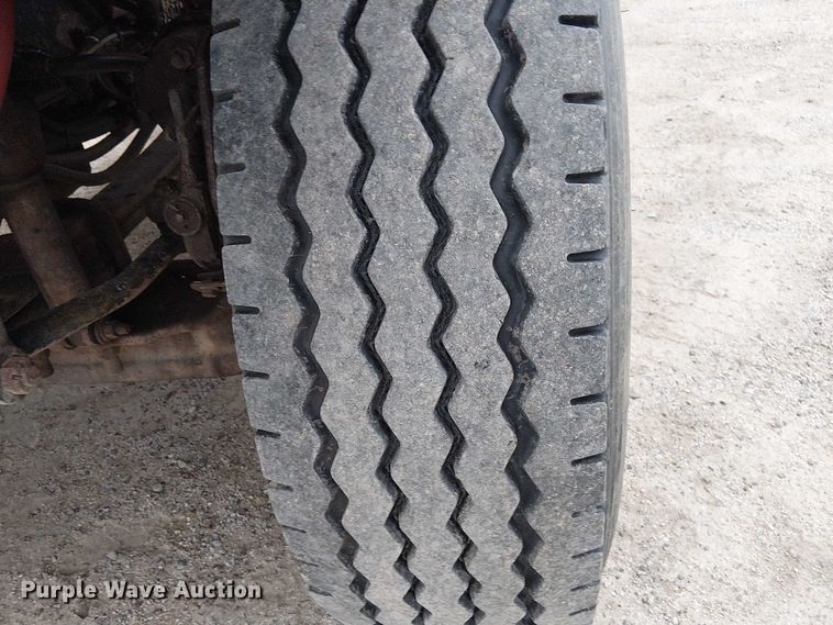 image for item DU3698 2002 International 7400 dump truck