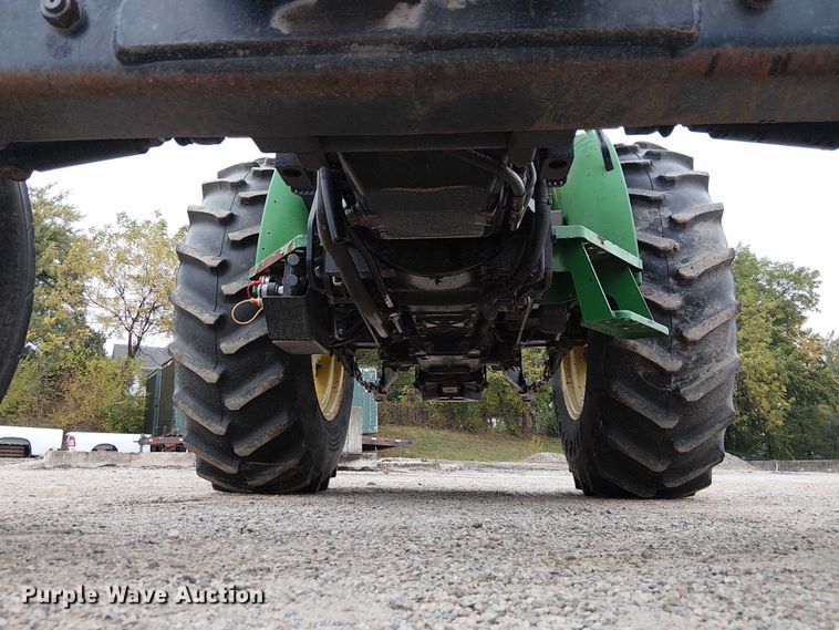 image for item DU3700 2006 John Deere 5205 tractor