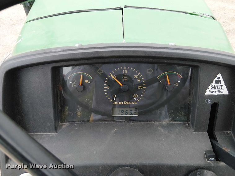 image for item DU3700 2006 John Deere 5205 tractor