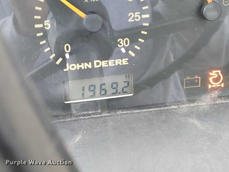 image for item DU3700 2006 John Deere 5205 tractor